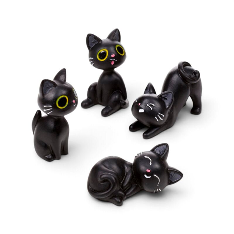 Lucky the Black Cat - Figurica